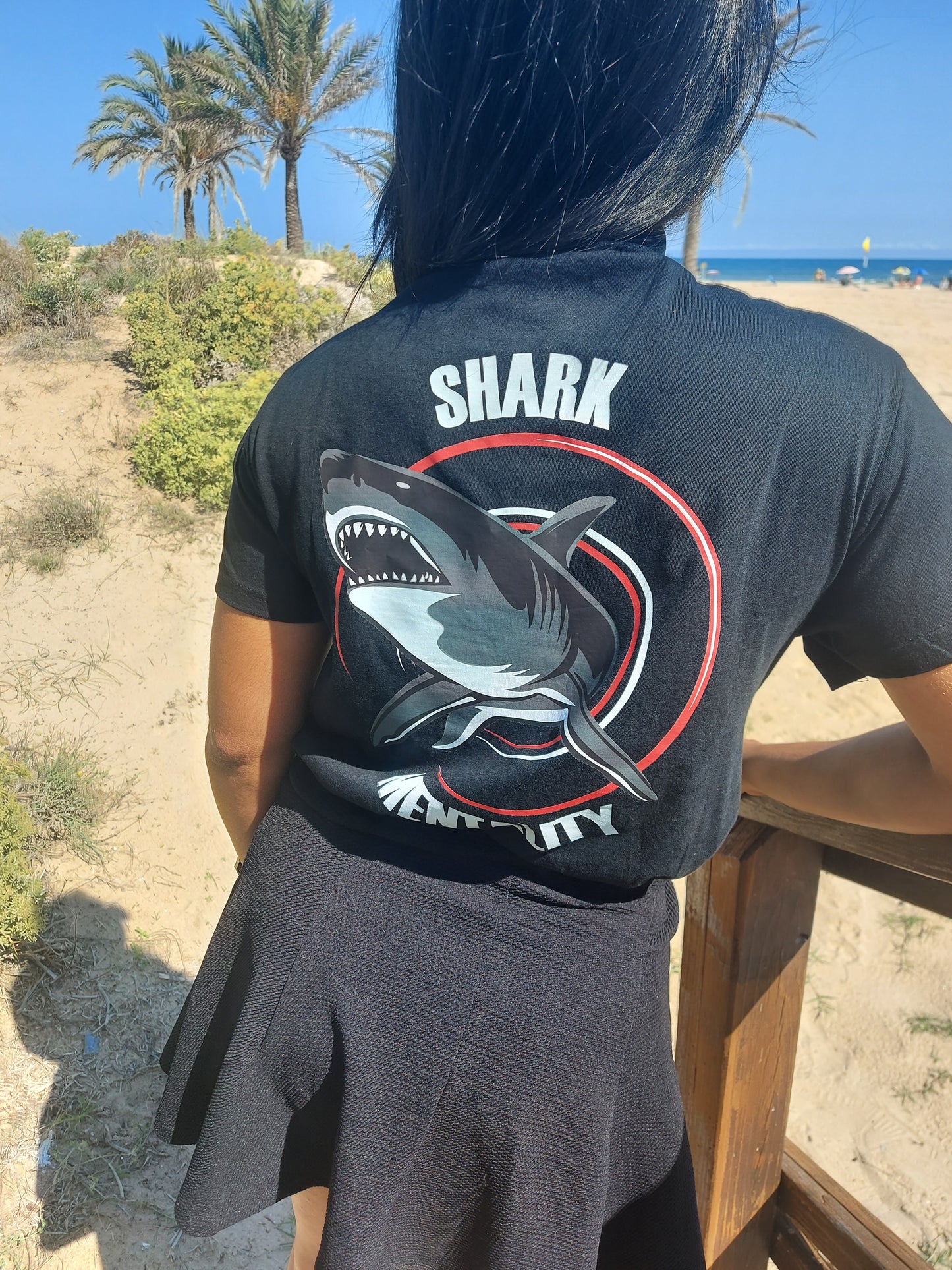 2 - Camiseta Shark Mentality #002 NEGRA (UNISEX)